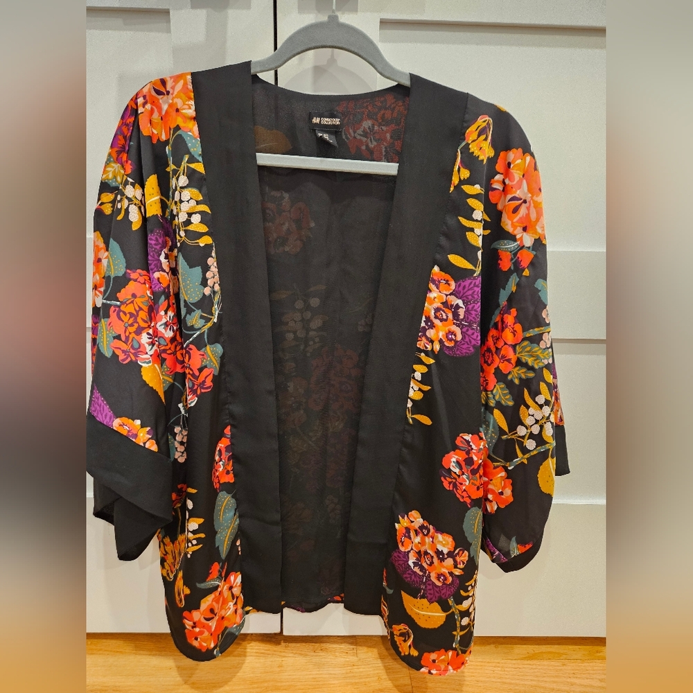 H&M Conscious Collection Floral Kimono Size XS/S